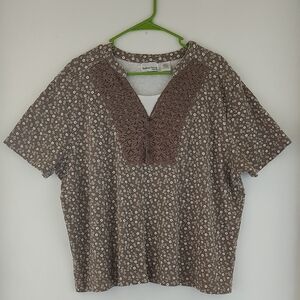 Madison Taylor Brown Floral Women's Top